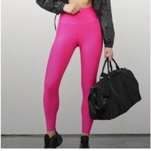 Alo Yoga Airlift High Waist Hot Pink Leggings XS excellent condition inseam 27”